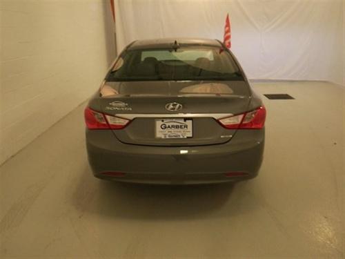 Hyundai Sonata 2011 photo 3