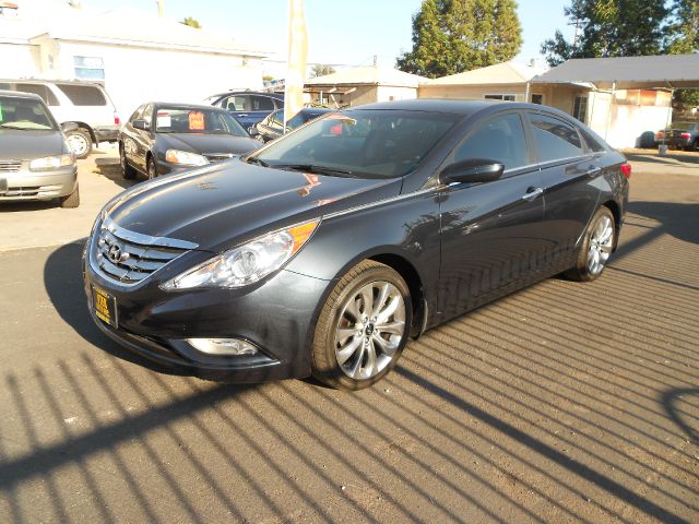 Hyundai Sonata 2011 photo 4