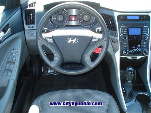 Hyundai Sonata 2011 photo 4