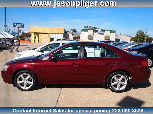 Hyundai Sonata 2011 photo 1