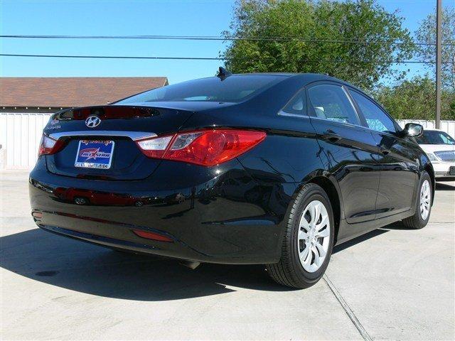 Hyundai Sonata 2011 photo 3