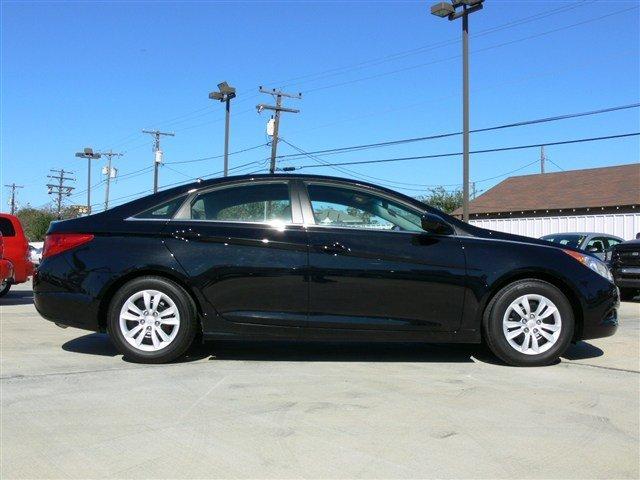 Hyundai Sonata 2011 photo 4