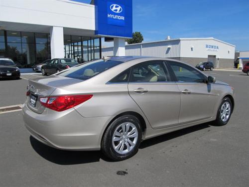 Hyundai Sonata 2011 photo 2