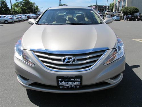 Hyundai Sonata 2011 photo 3