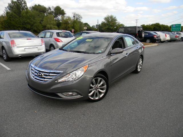 Hyundai Sonata 2011 photo 1