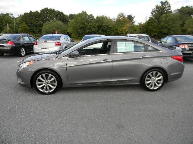 Hyundai Sonata 2011 photo 4