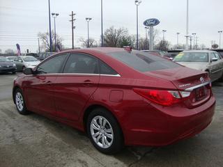 Hyundai Sonata 2011 photo 3