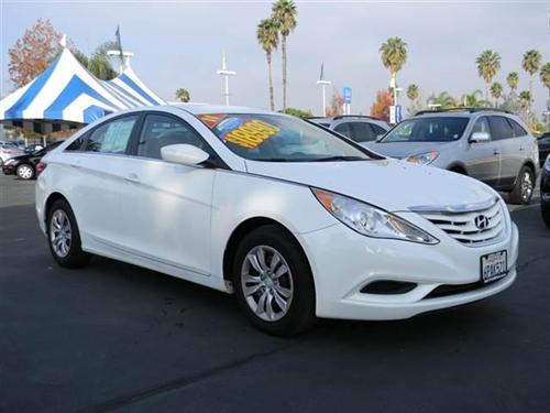 Hyundai Sonata 2011 photo 2