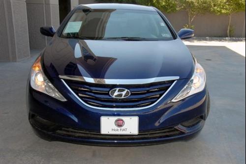 Hyundai Sonata 2011 photo 1