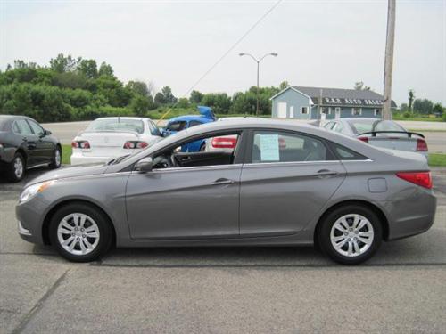Hyundai Sonata 2011 photo 2