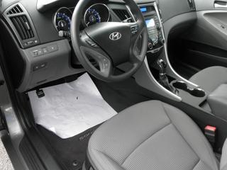 Hyundai Sonata 2011 photo 1