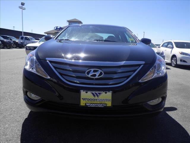 Hyundai Sonata 2011 photo 2
