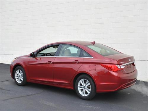 Hyundai Sonata 2011 photo 2