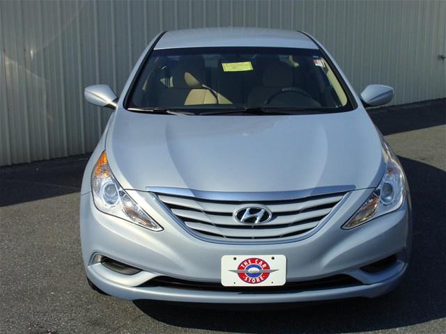 Hyundai Sonata 2011 photo 2