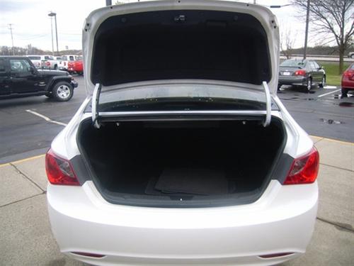 Hyundai Sonata 2011 photo 4