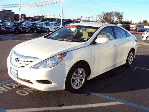 Hyundai Sonata 2011 photo 2