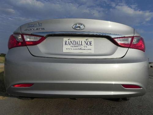 Hyundai Sonata 2011 photo 2