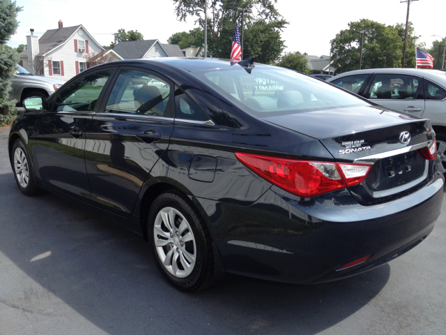 Hyundai Sonata 2011 photo 1