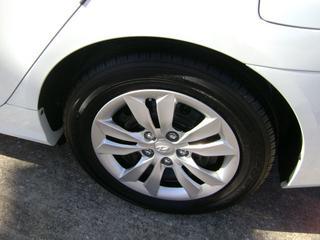 Hyundai Sonata 2011 photo 3
