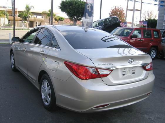 Hyundai Sonata 2011 photo 4