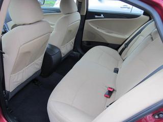 Hyundai Sonata 2011 photo 4