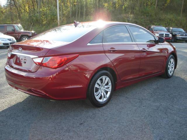 Hyundai Sonata 2011 photo 4