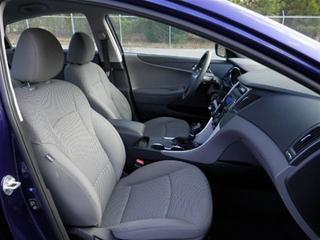 Hyundai Sonata 2011 photo 2