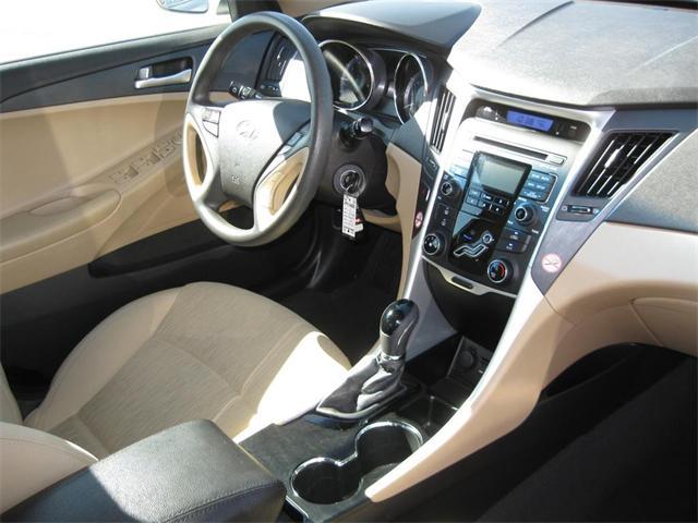 Hyundai Sonata 2011 photo 5