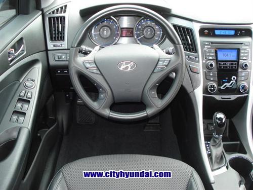 Hyundai Sonata 2011 photo 4