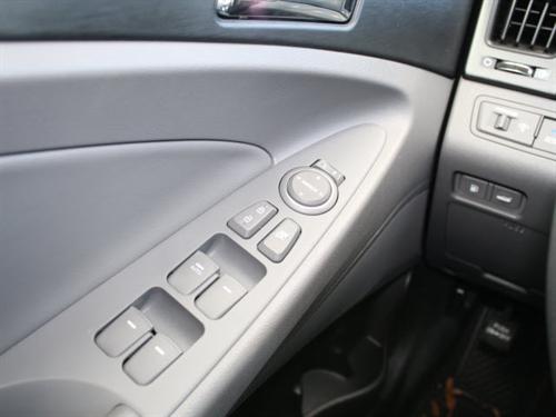 Hyundai Sonata 2011 photo 3