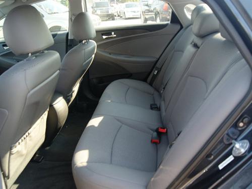 Hyundai Sonata 2011 photo 4