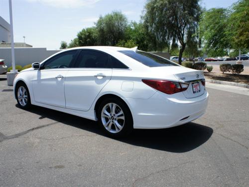 Hyundai Sonata 2011 photo 1
