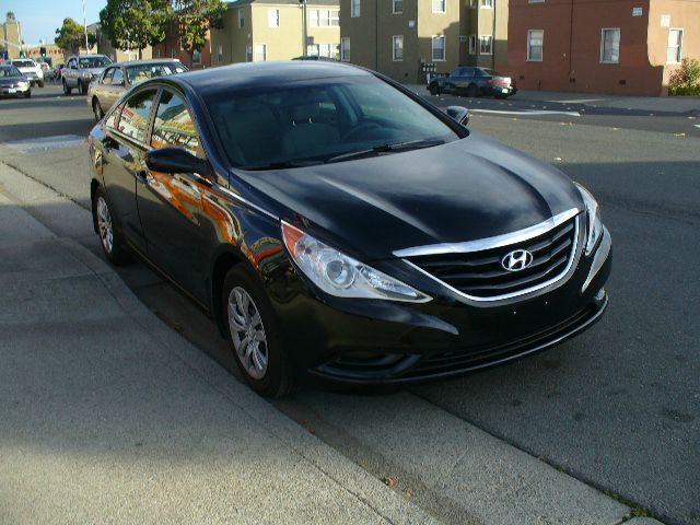 Hyundai Sonata 2011 photo 4