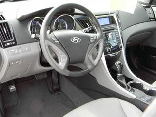 Hyundai Sonata 2011 photo 3
