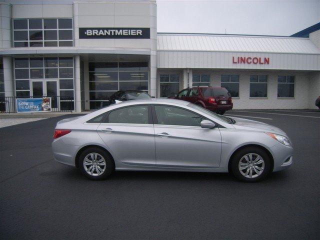 Hyundai Sonata 2011 photo 1