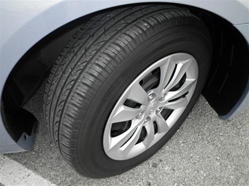 Hyundai Sonata 2011 photo 2