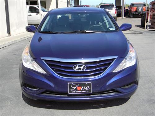 Hyundai Sonata 2011 photo 2