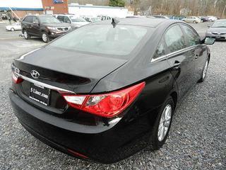 Hyundai Sonata 2011 photo 2