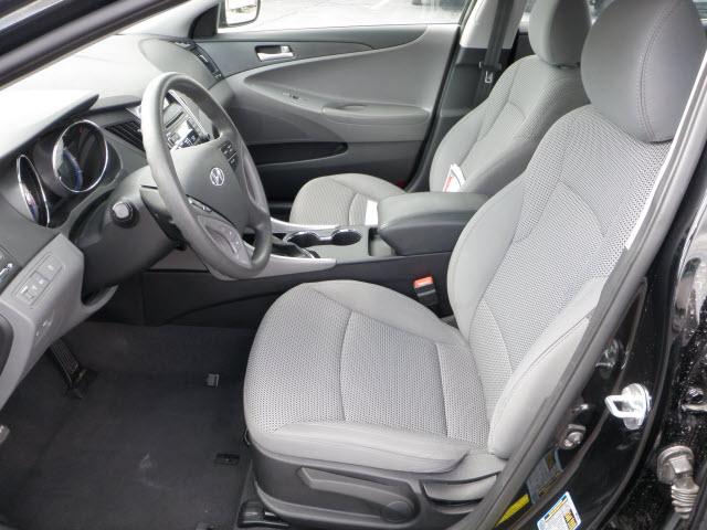 Hyundai Sonata 2011 photo 3