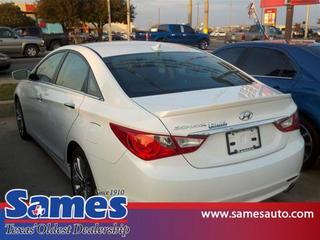 Hyundai Sonata 2011 photo 1