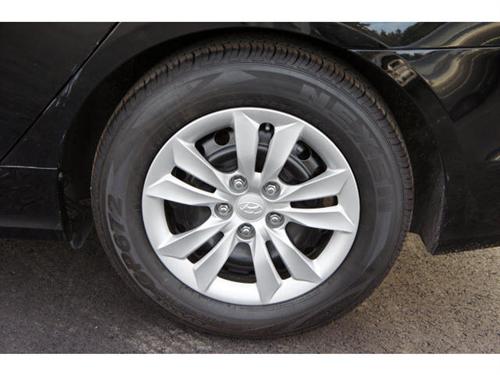 Hyundai Sonata 2011 photo 2