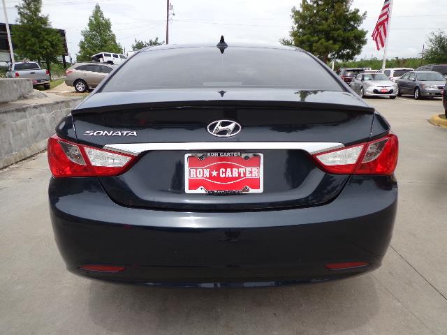 Hyundai Sonata 44128 Sedan