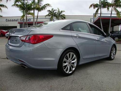 Hyundai Sonata 2011 photo 1