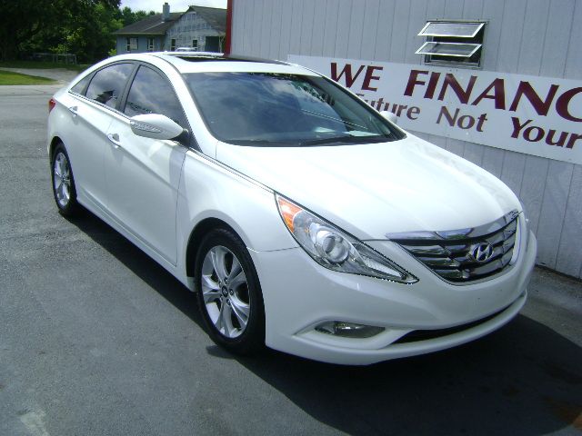 Hyundai Sonata 2011 photo 2