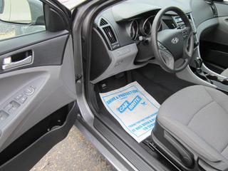 Hyundai Sonata 2011 photo 3