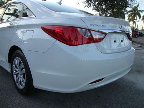 Hyundai Sonata 2011 photo 1