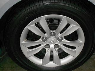 Hyundai Sonata 2011 photo 1