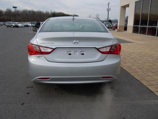 Hyundai Sonata 2011 photo 2