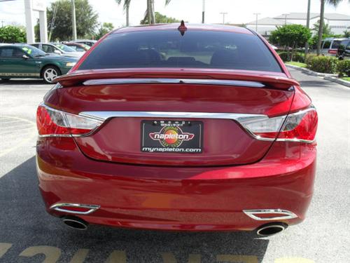 Hyundai Sonata 2011 photo 4