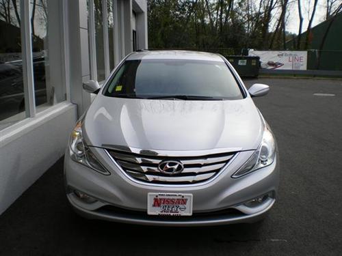 Hyundai Sonata 2011 photo 1